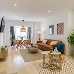 Ollerias & Old Town By Ele Apartments